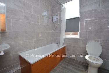 3 bed house, Harold Place, Hyde Park, Leeds, LS61PQ - Image 13