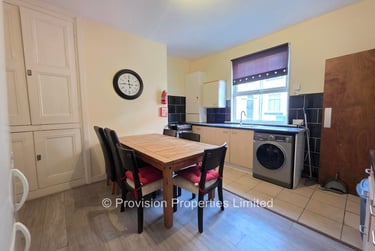 4 bed house, Branksome Place, Hyde Park, Leeds, LS61RQ - Image 4