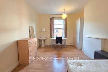 4 bed house, Branksome Place, Hyde Park, Leeds, LS61RQ - Image 5