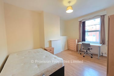 4 bed house, Branksome Place, Hyde Park, Leeds, LS61RQ - Image 6