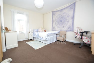4 bed house, Harold Mount, Hyde Park, Leeds, LS61PW - Image 4