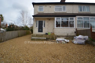 6 bed house, Newport View, Burley, Leeds, LS63DJ - Image 1