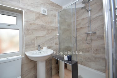 6 bed house, Newport View, Burley, Leeds, LS63DJ - Image 10