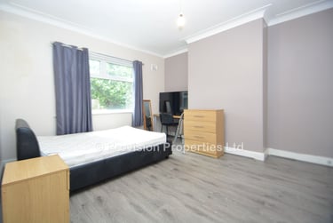 7 bed house, St Michaels Lane, Headingley, Leeds, LS63BR - Image 3