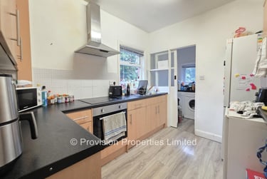 4 bed house, Headingley Crescent, Headingley, Leeds, LS63EH - Image 6