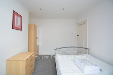 3 bed house, Kelso Gardens, Hyde Park, Leeds, LS29PS - Image 10