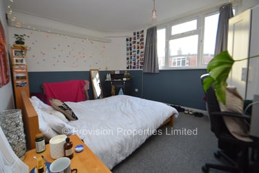 6 bed house, Manor Drive, Hyde Park, Leeds, LS61DD - Image 11