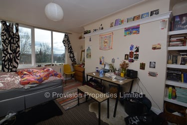 3 bed flat, Cliff Road, Rampart Road, Leeds, LS62ET - Image 5