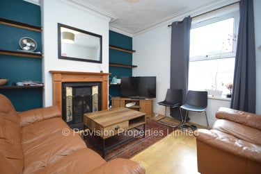 3 bed house, Burley Lodge Terrace, Burley, Leeds, LS61QA - Image 1
