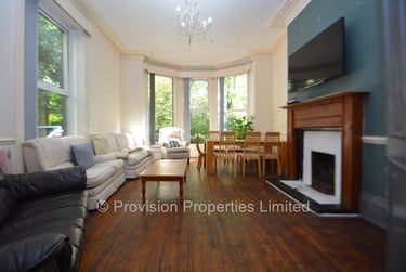 12 bed house, Grosvenor Road, Rampart Road, Leeds, LS62DZ - Image 1