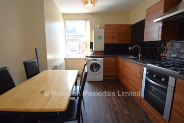 2 bed house, Harold Walk, Hyde Park, Leeds, LS61PS - Image 5