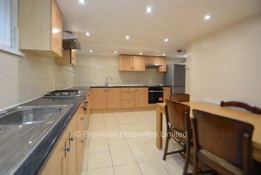 8 bed house, St Michaels Villas, Headingley, Leeds, LS63AF - Image 5