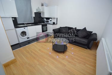 2 bed house, Thornville Mount, Hyde Park, Leeds, LS61JX - Image 3