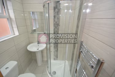 2 bed house, Thornville Mount, Hyde Park, Leeds, LS61JX - Image 5