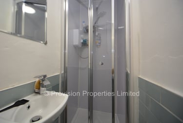 8 bed house, Victoria Road, Hyde Park, Leeds, LS61AS - Image 13