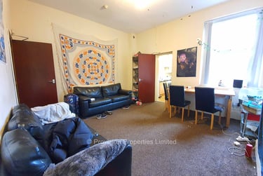 6 bed house, Brudenell Mount, Hyde Park, Leeds, LS61HS - Image 4