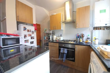 2 bed house, Thornville Terrace, Hyde Park, Leeds, LS61JT - Image 4