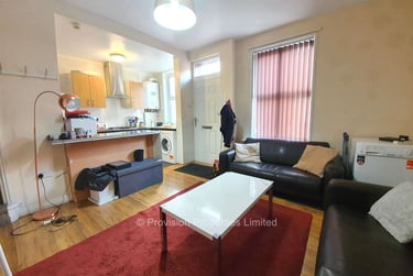 2 bed house, Thornville Terrace, Hyde Park, Leeds, LS61JT - Image 1