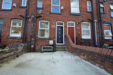 6 bed house, Queens Road, Hyde Park, Leeds, LS61HU - Image 4