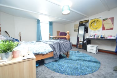 6 bed house, Manor Drive, Hyde Park, Leeds, LS61DD - Image 3