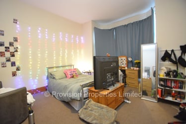 6 bed house, Brudenell Mount, Hyde Park, Leeds, LS61HS - Image 4