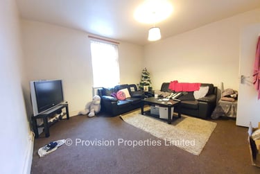 2 bed house, Harold Walk, Hyde Park, Leeds, LS61PS - Image 1