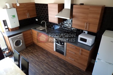 2 bed house, Harold Walk, Hyde Park, Leeds, LS61PS - Image 2