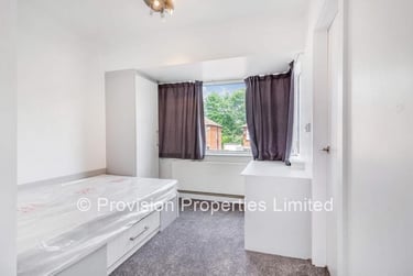 6 bed house, St Annes Drive, Burley, Leeds, LS42SA - Image 5