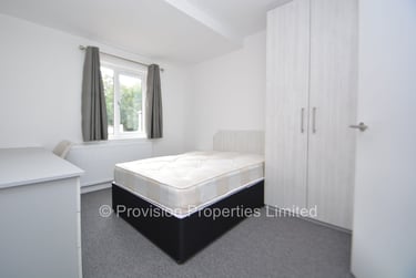 6 bed house, St Annes Drive, Burley, Leeds, LS42SA - Image 10