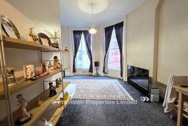 1 bed flat, Moorland Road, Hyde Park, Leeds, LS61AL - Image 1