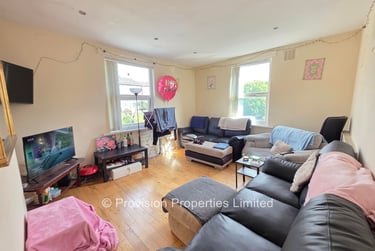4 bed house, Harold Street, Hyde Park, Leeds, LS61PL - Image 1