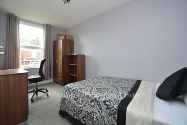 5 bed house, St Anns Mount, Burley, Leeds, LS42PH - Image 12