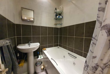 5 bed house, Royal Park Grove, Hyde Park, Leeds, LS61HQ - Image 4