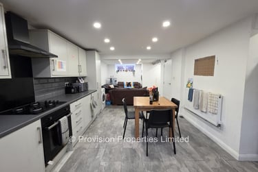 6 bed house, Cardigan Lane, Burley, Leeds, LS42LN - Image 4