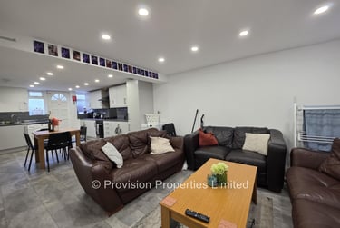 6 bed house, Cardigan Lane, Burley, Leeds, LS42LN - Image 3