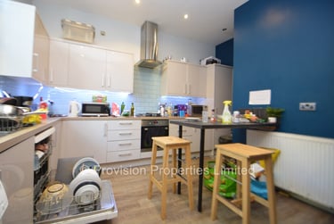12 bed house, Grosvenor Road, Rampart Road, Leeds, LS62DZ - Image 10
