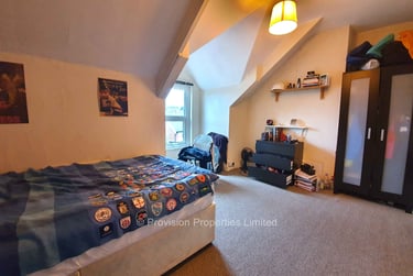 4 bed house, Walmsley Road, Burley, Leeds, LS61NG - Image 9
