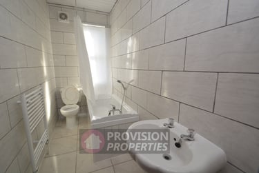 3 bed house, Hessle Terrace, Hyde Park, Leeds, LS61EQ - Image 4