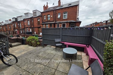 10 bed house, Delph Lane, Rampart Road, Leeds, LS62HQ - Image 3