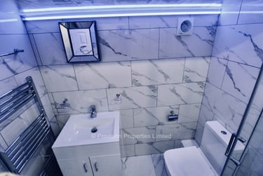 2 bed flat, Ashwood Terrace, Hyde Park, Leeds, LS62EH - Image 4