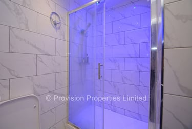 4 bed flat, Cliff Road, Rampart Road, Leeds, LS62ET - Image 8