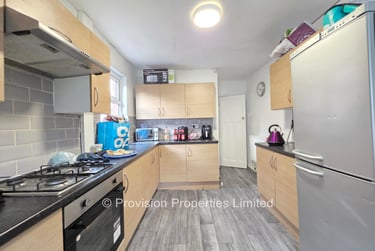 4 bed house, Dennistead Crescent, Headingley, Leeds, LS63PU - Image 4