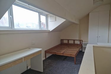 2 bed house, Harold Mount, Hyde Park, Leeds, LS61PW - Image 5