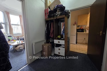 1 bed flat, Regent Terrace, Hyde Park, Leeds, LS61NP - Image 3