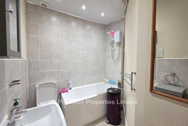 1 bed flat, St Johns Terrace, Hyde Park, Leeds, LS31DY - Image 6
