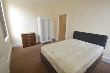 4 bed house, Beechwood Crescent, Burley, Leeds, LS42LL - Image 6