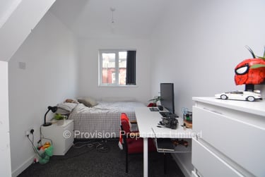 4 bed house, Beamsley Mount, Burley, Leeds, LS61LR - Image 5