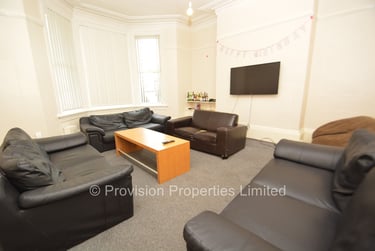 9 bed house, Cardigan Road, Headingley, Leeds, LS63BJ - Image 1