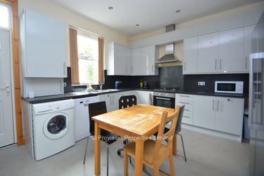 6 bed house, Woodsley Road, Hyde Park, Leeds, LS31DU - Image 5