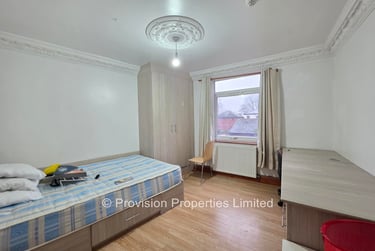 4 bed flat, Spenceley Street, Woodhouse, Leeds, LS29DY - Image 7